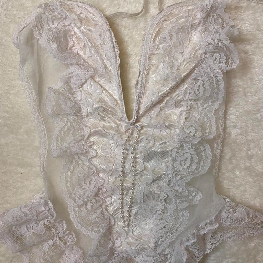 Elegant Lace Bodysuit with Pearl Detail